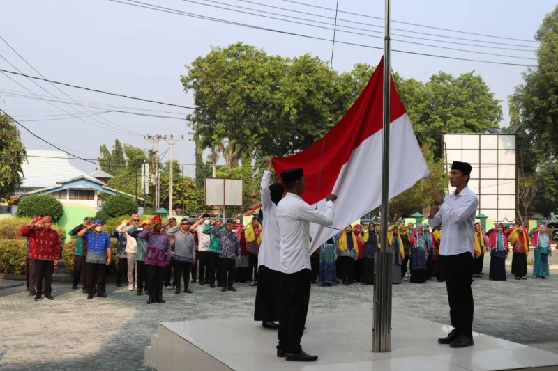 Upacara Sumpah Pemuda ke-98, Kakanwil Kemenag Gaungkan Semangat Patriotisme dan Kepedulian