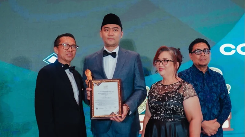 Menag Raih Penghargaan Bali Top Hospitality Leader in Religious Tourism Development