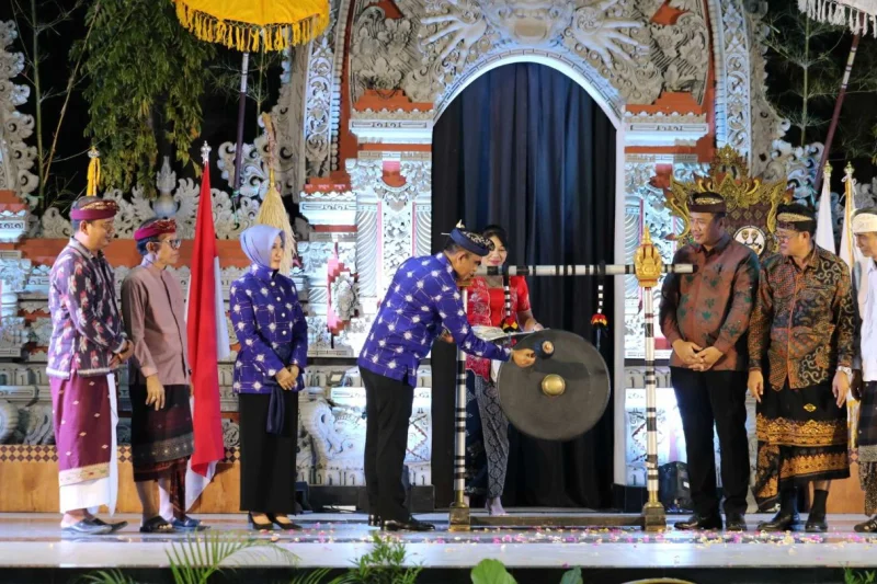 Pembukaan Seleksi Utsawa Dharmagita  XVI Tkt. Prov. Sulteng