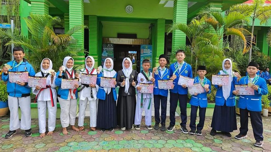 pohon 169 slot Siswa MTsN 1 Kota Palu Raih Medali Di Kejuaraan Taekwondo Open Turnamen Danrem 132 Tadulako Cup II Se-Indonesia