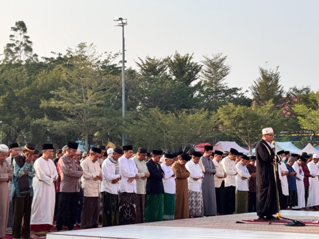 Kemarau Panjang, Ribuan Warga Poso Gelar Salat Istisqa