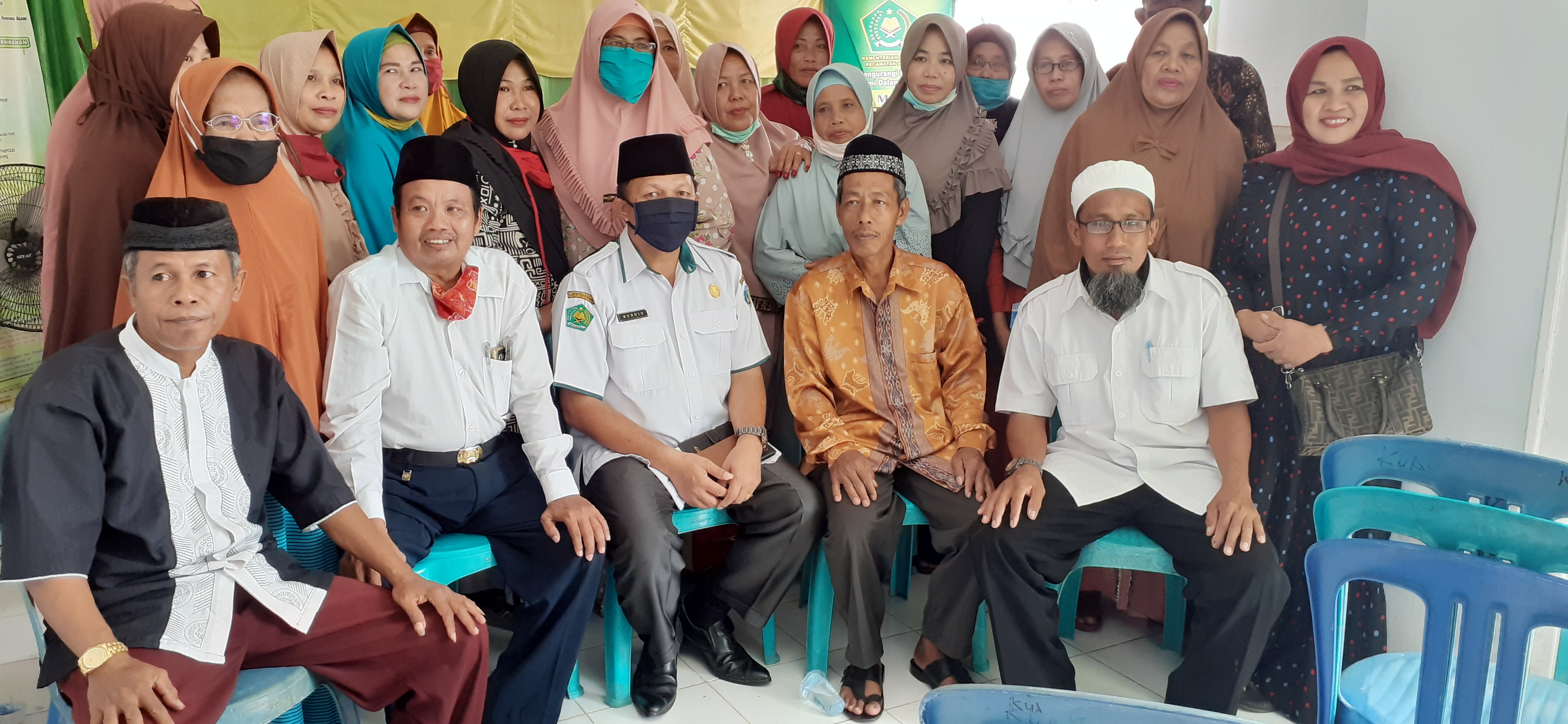 SOSIALISASI PEMBATALAN HAJI  TAHUN 2020 BERAKHIR DI KUA SOJOL