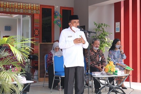 Kakan Kemenag Poso, Makmur Muh. Arief Membuka Dua Diklat Sekaligus