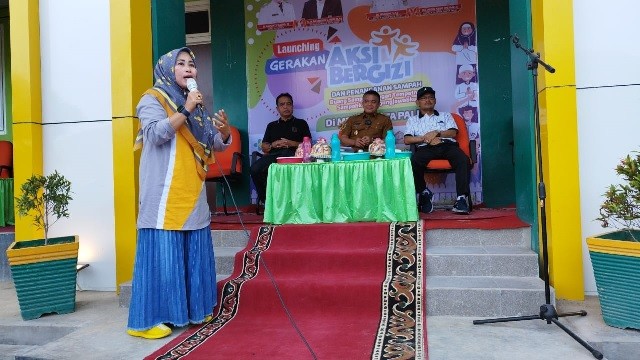 Wali Kota Palu Melaunching Gerakan Aksi Bergizi dan Penanganan Sampah di MTsN 2 Kota Palu