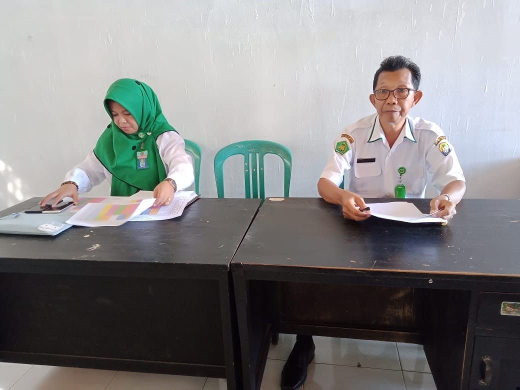 Rapat Pembagian Tugas dan Penentuan Kenaikan Kelas Tahun Pelajaran 2022/2023, Kepala MIN 1 Tolitoli Sampaikan Beberapa Hal
