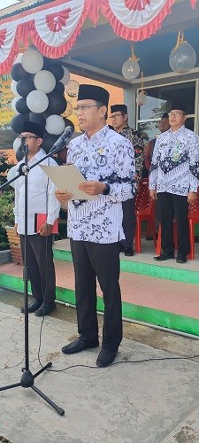 MTsN 1 Tolitoli Gelar Upacara HUT PGRI ke-77 dan Hari Guru Nasional 2022