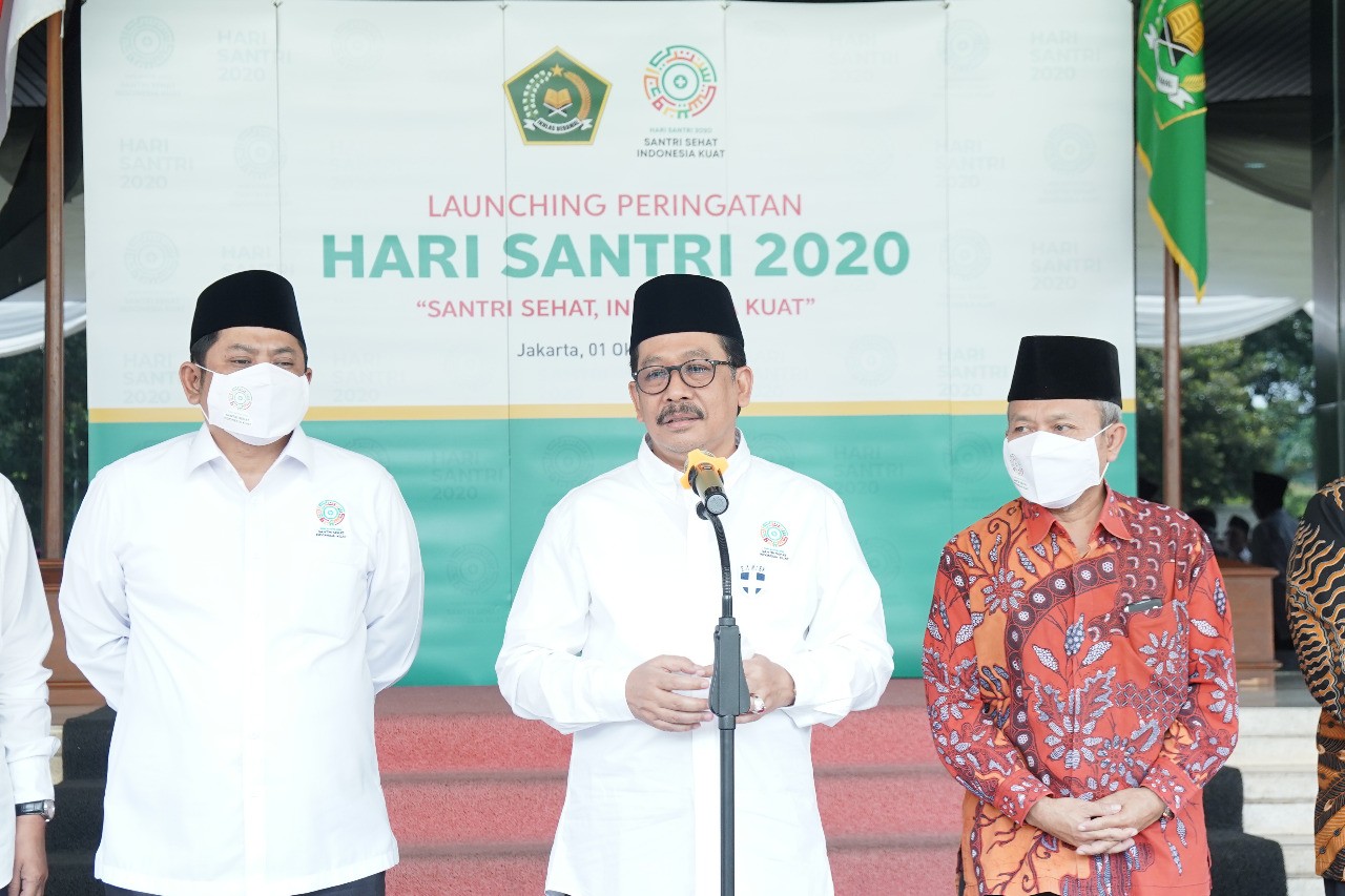Rilis Peringatan Hari Santri, Wamenag Jelaskan Kontribusi Santri pada Bangsa