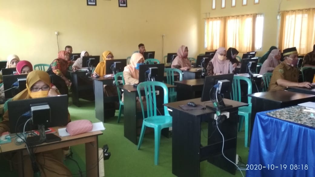 Pengawas, Kamad dan Guru Ikuti Simulasi AKG di MAN 1 Parigi