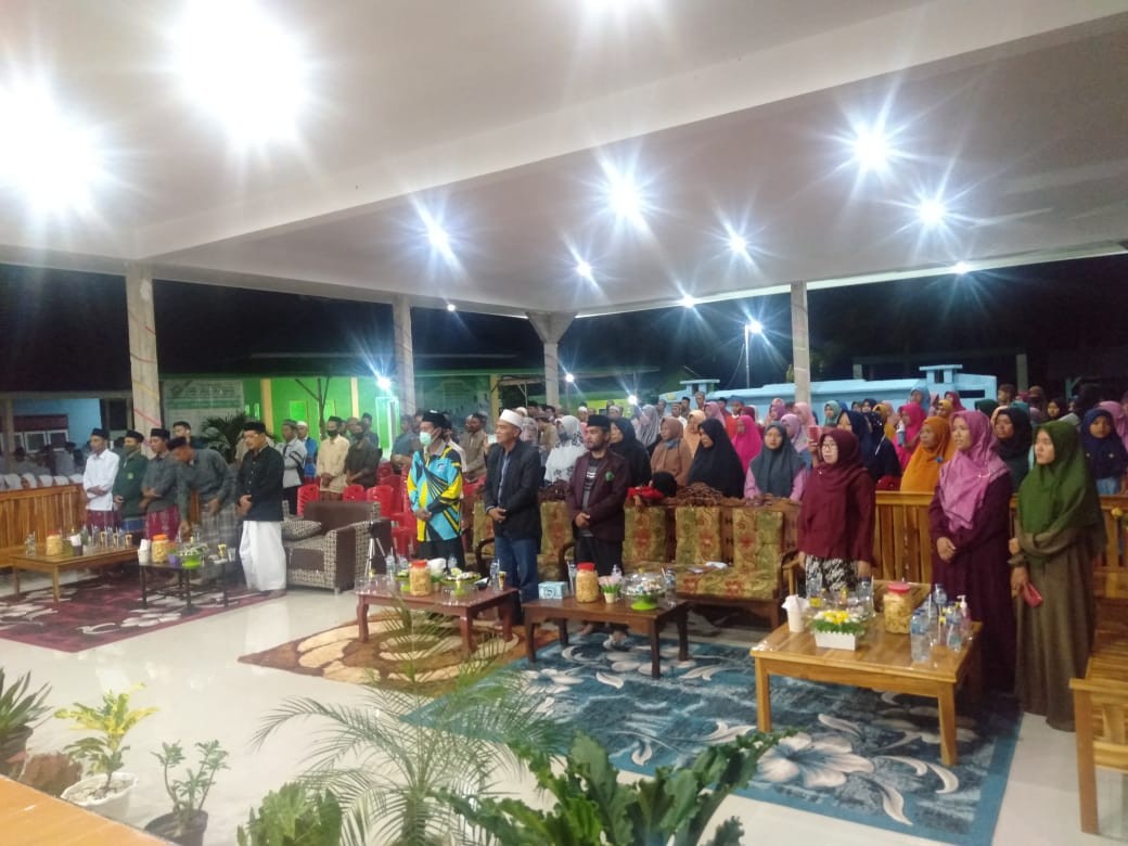 Kabag TU Kemenag Sulteng Hadiri Malam Khatam Kitab Kuning