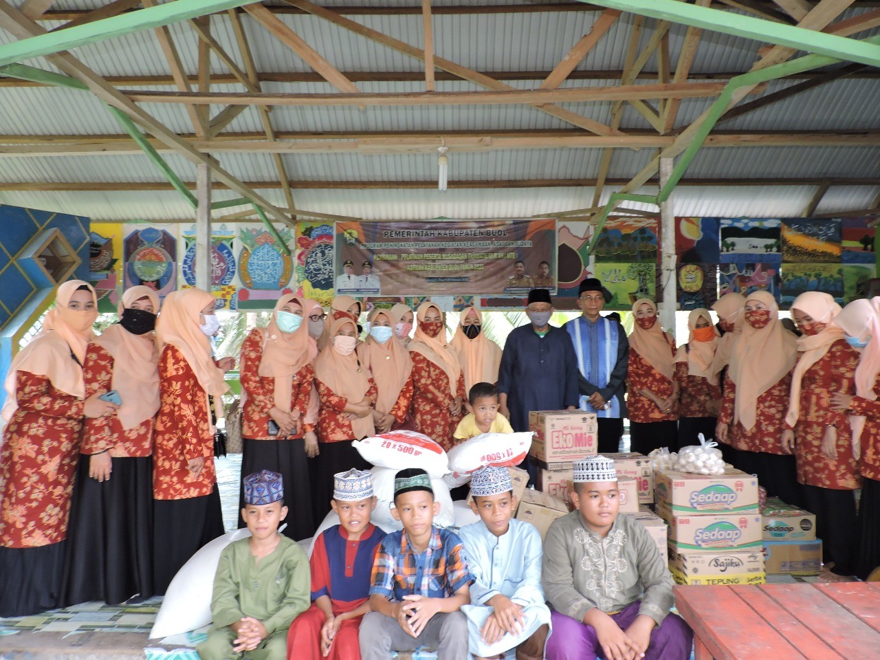 Sambut HAB Kemenag RI,  Kemenag Kab. Buol dan Dharmawanita Anjangsana ke Pontren Al-Mahmudiyyah Buol