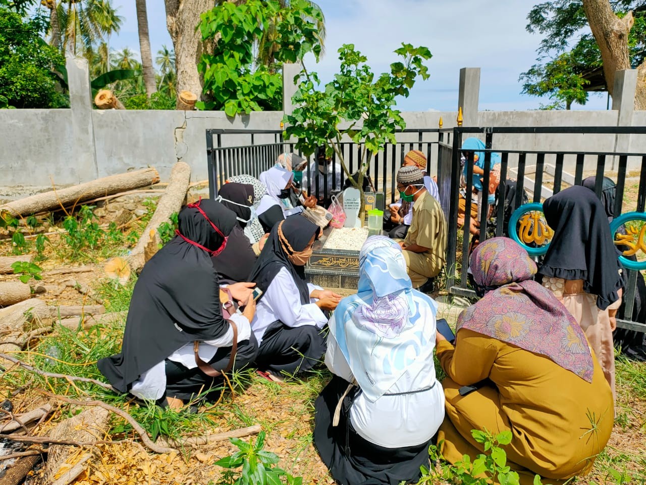 Moment HAB, Kamad DDI Parigi Ziarah Ke Makam Kyai Abdul Kadir Paradjai 