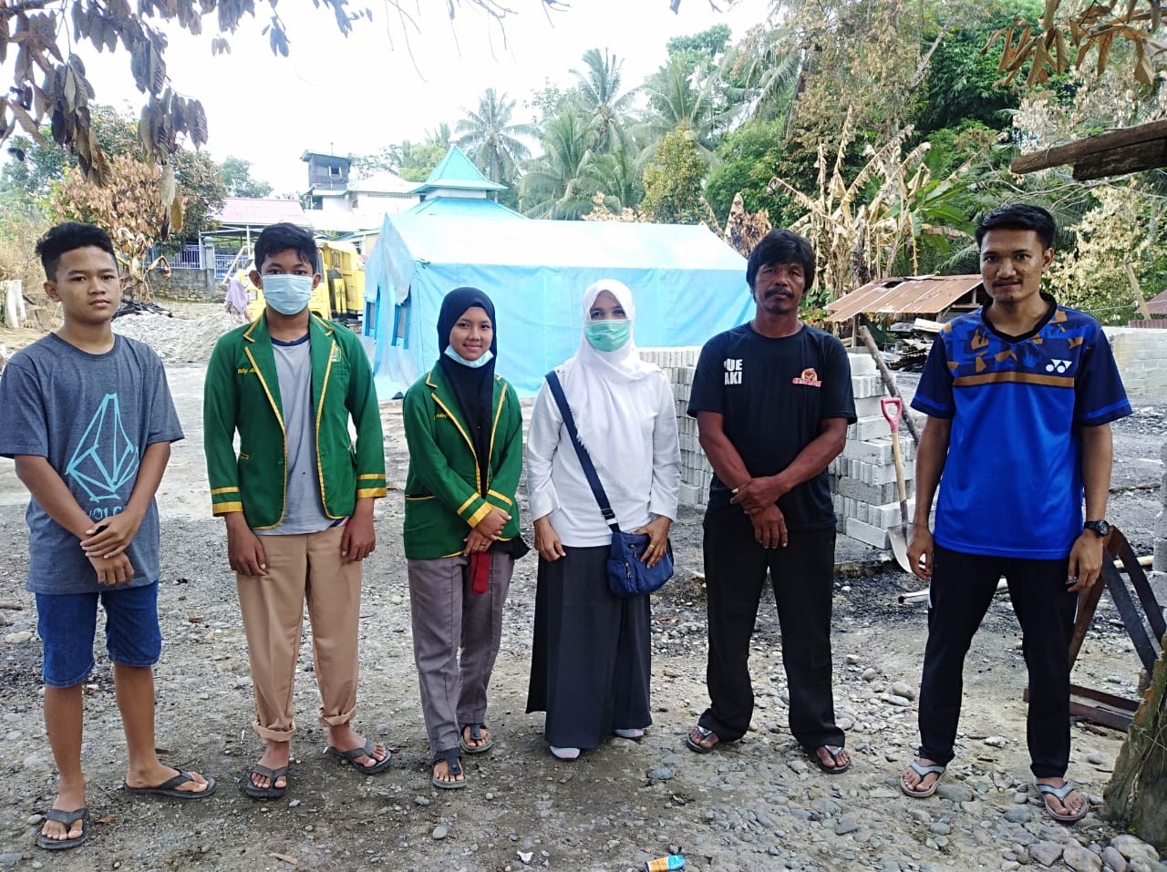 MTsN 1 Parigi Bantu Korban Kebakaran Di Kecamatan Sausu