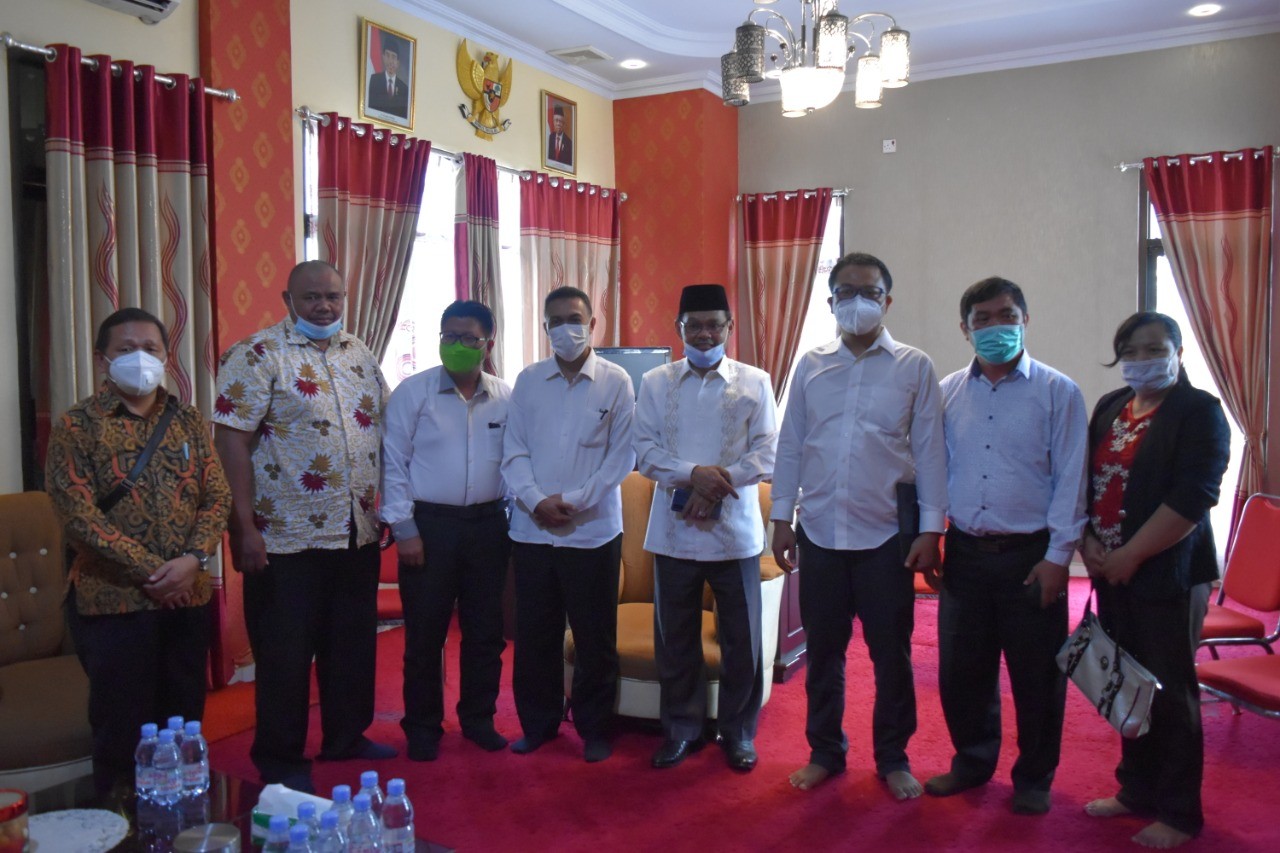 Terima Kunjungan Pimpinan Gereja Interdenominasi, Kakankemenag Palu Bahas Pembangunan Pluralisme  