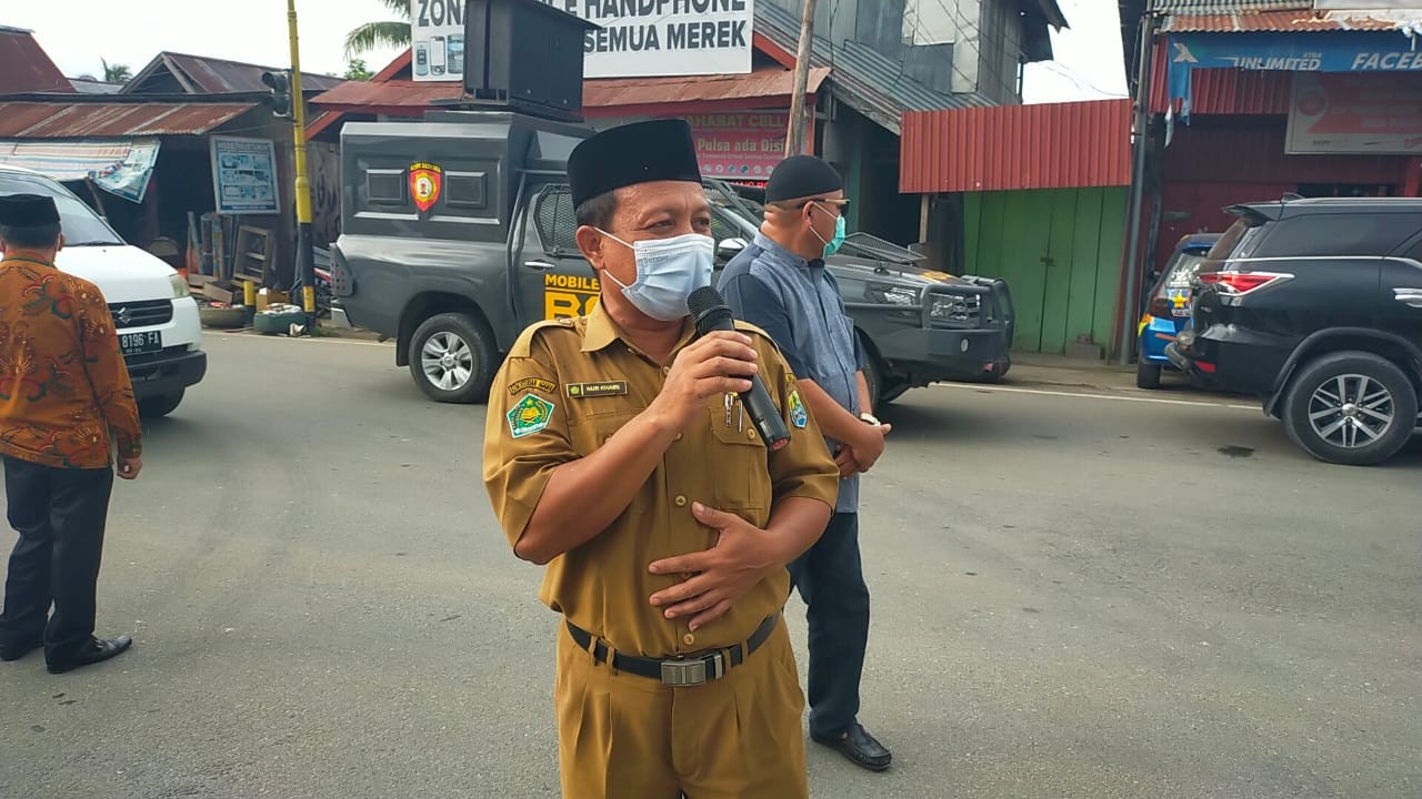 Kakankemenag Buol Lakukan Orasi Mengimbau Masyarakat Untuk Tetap Disiplin Terapkan Prokes Covid-19