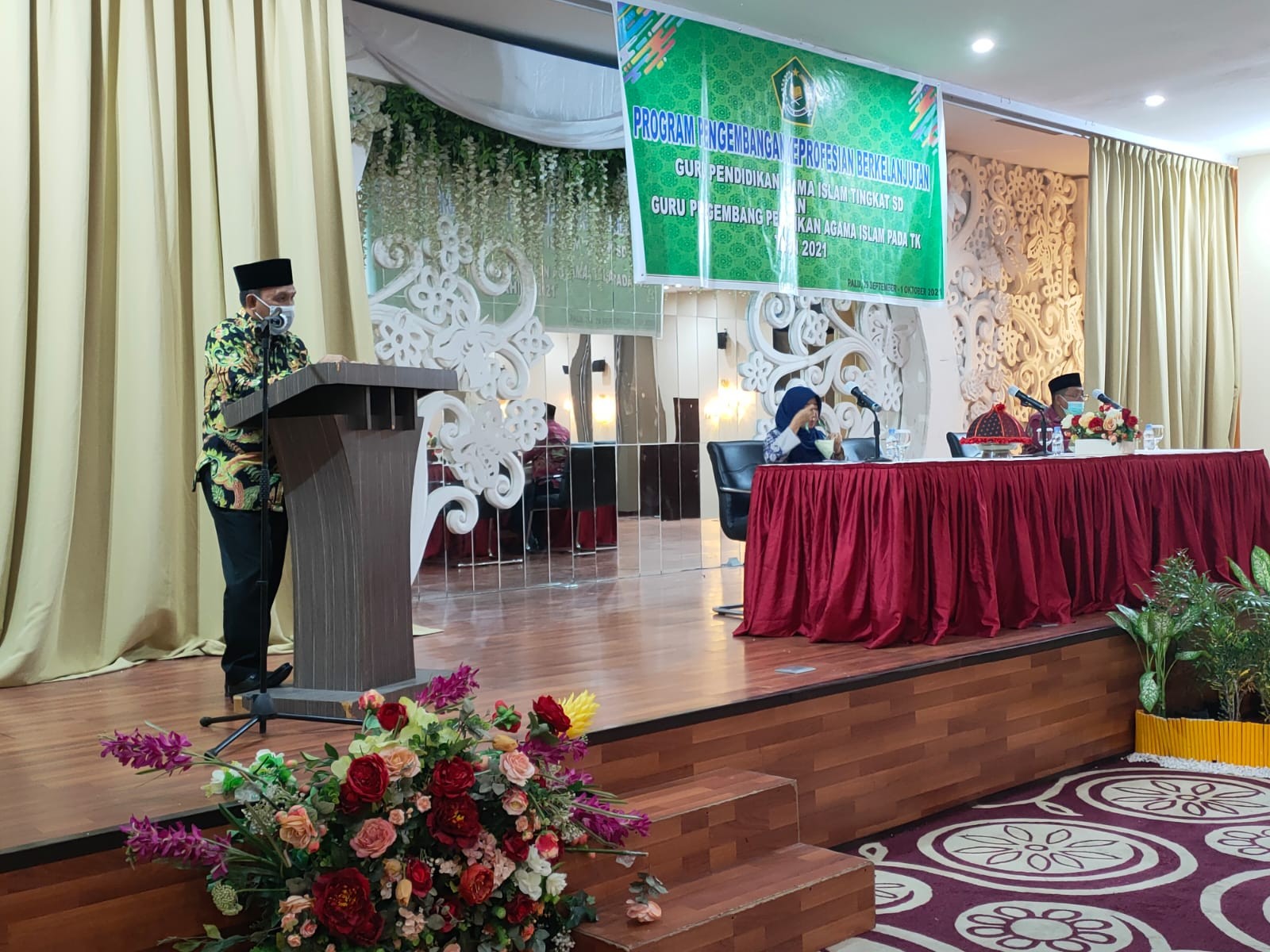 Plt. Kakanwil: Guru Sumberdaya Pendidikan Yang Tak Bisa Tergantikan