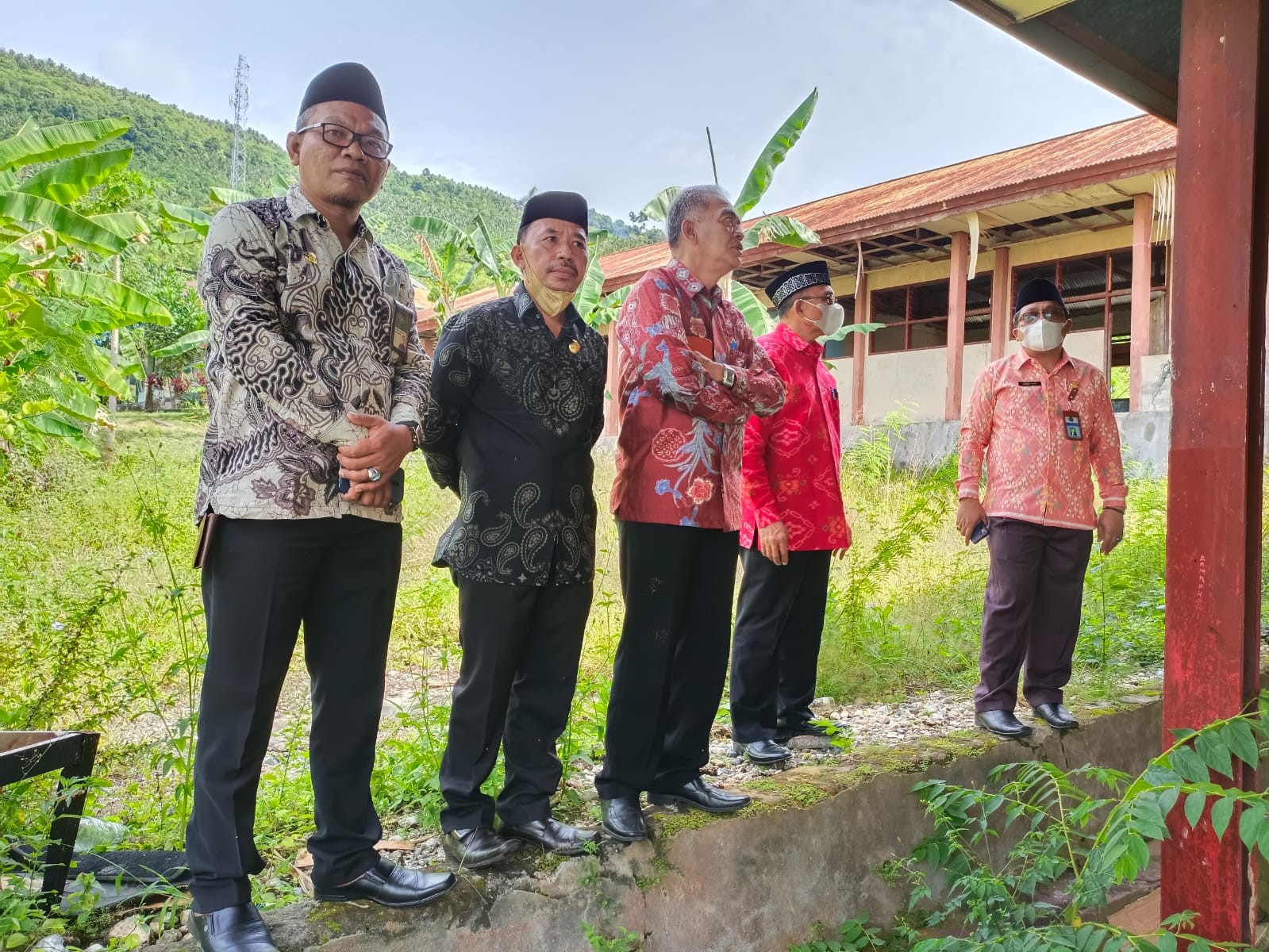 Kakanwil Kemenag Sulteng Tinjau Lokasi Pembangunan MTsN dan KUA di Banggai