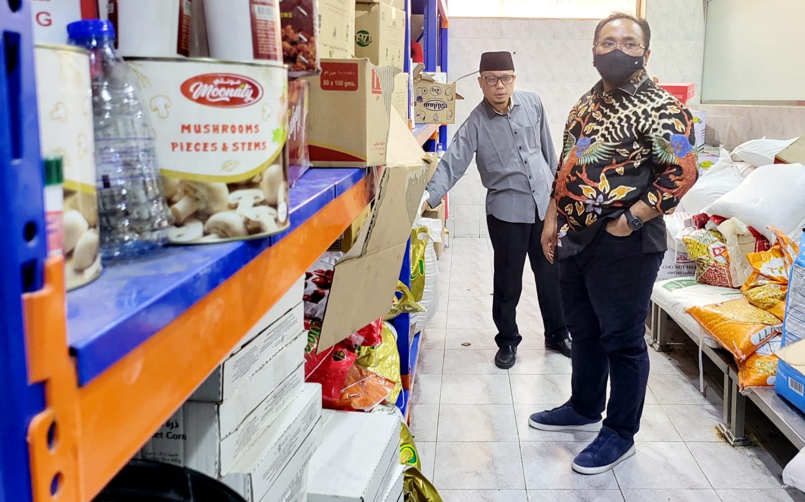 Tinjau Dapur Katering di Madinah, Menag: Ada Juru Masak dan Bahan Baku Indonesia