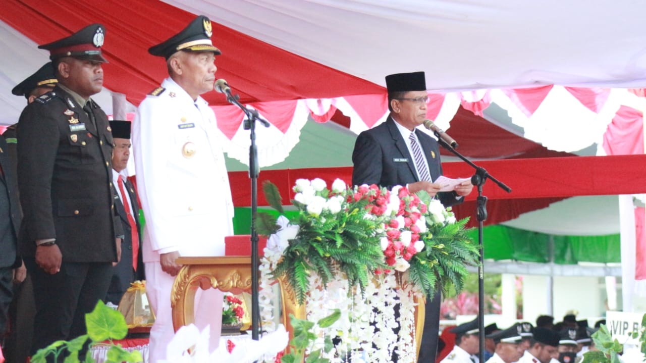 Kepala Kemenag  Balut Pimpin Doa Upacara HUT Ke-77 RI Banggai Laut