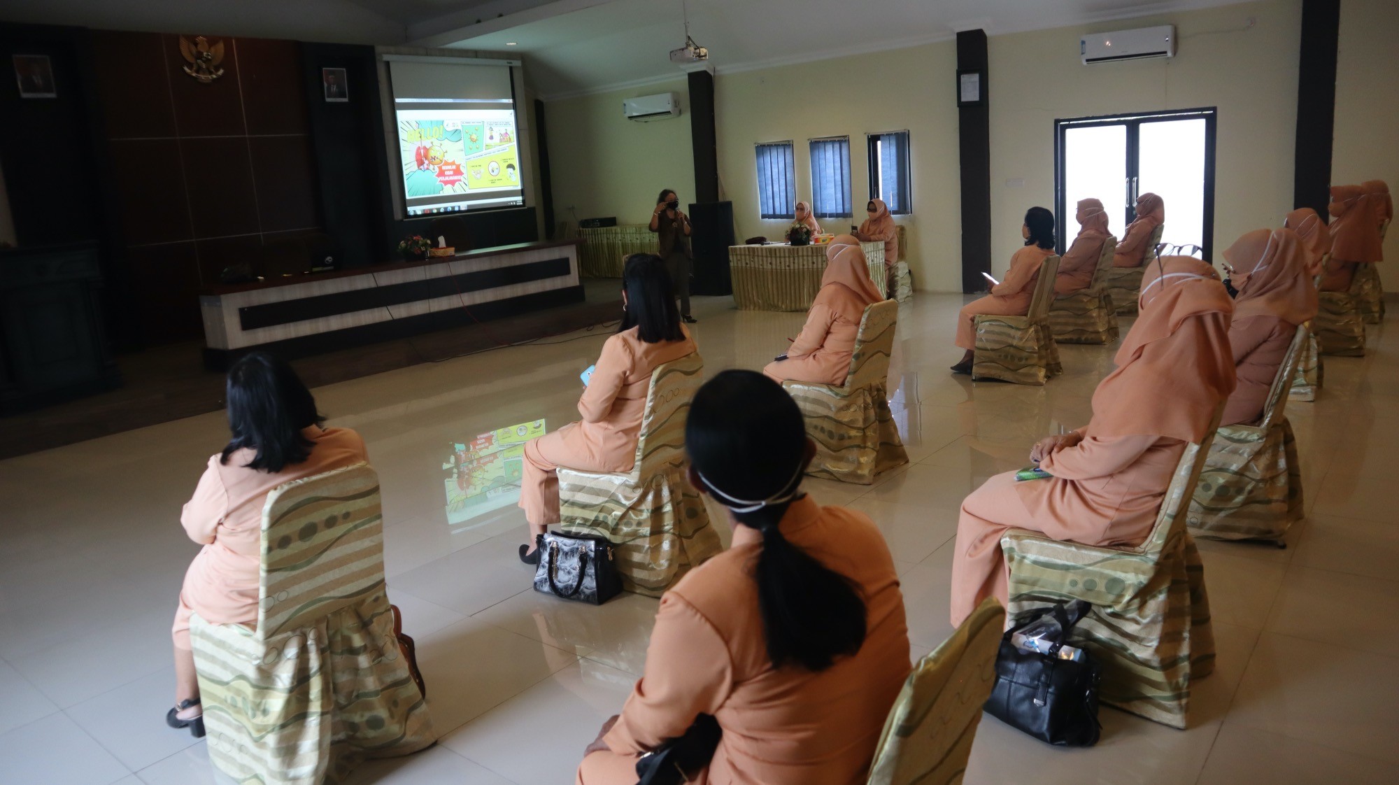 Pertemuan Rutin DWP Kemenag Sulteng Hadirkan Pemateri BPOM