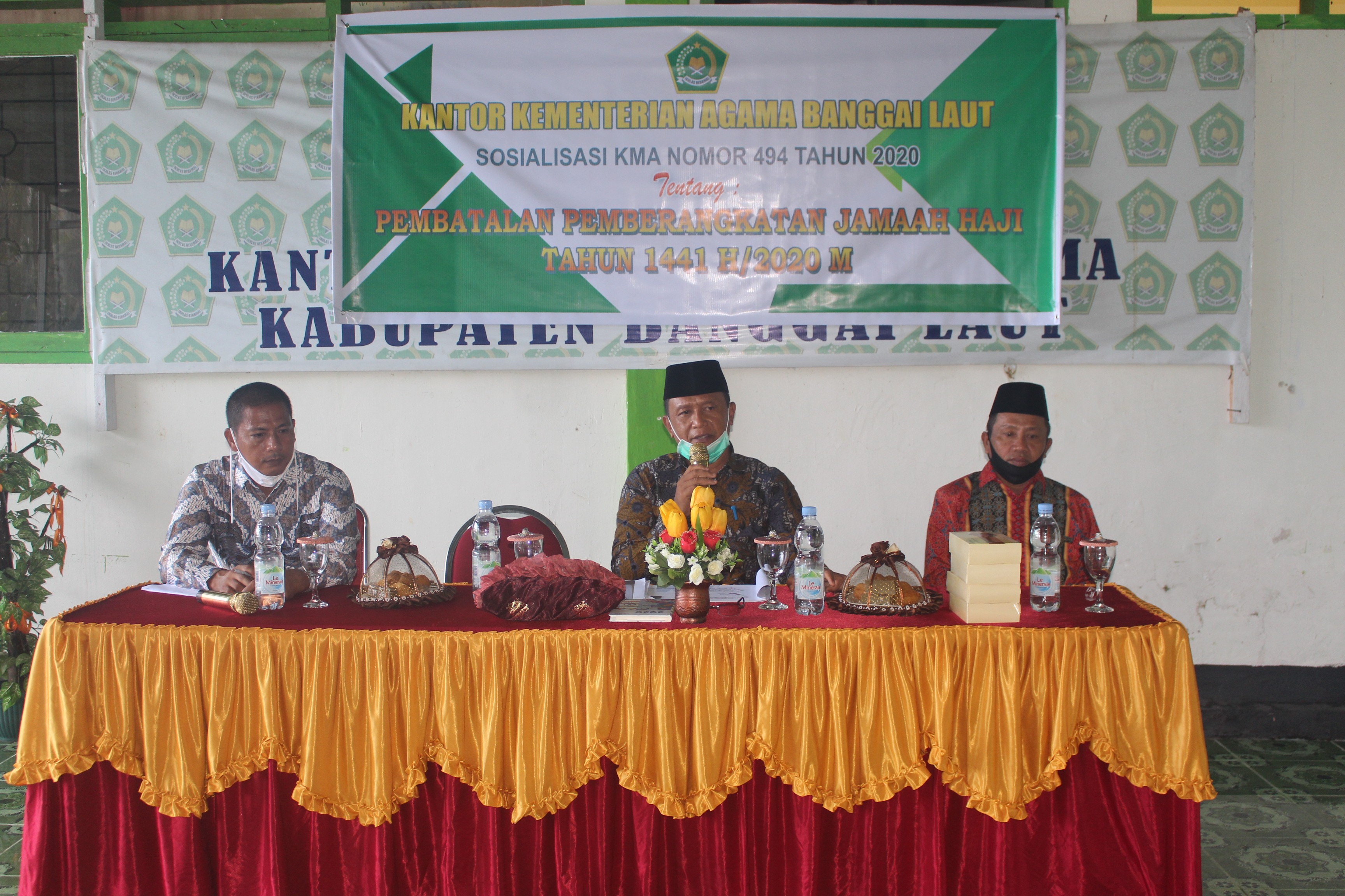 KEMENAG BANGGAI LAUT LAKSANAKAN SOSIALISASI PEMBATALAN KEBERANGKATAN HAJI 2020 