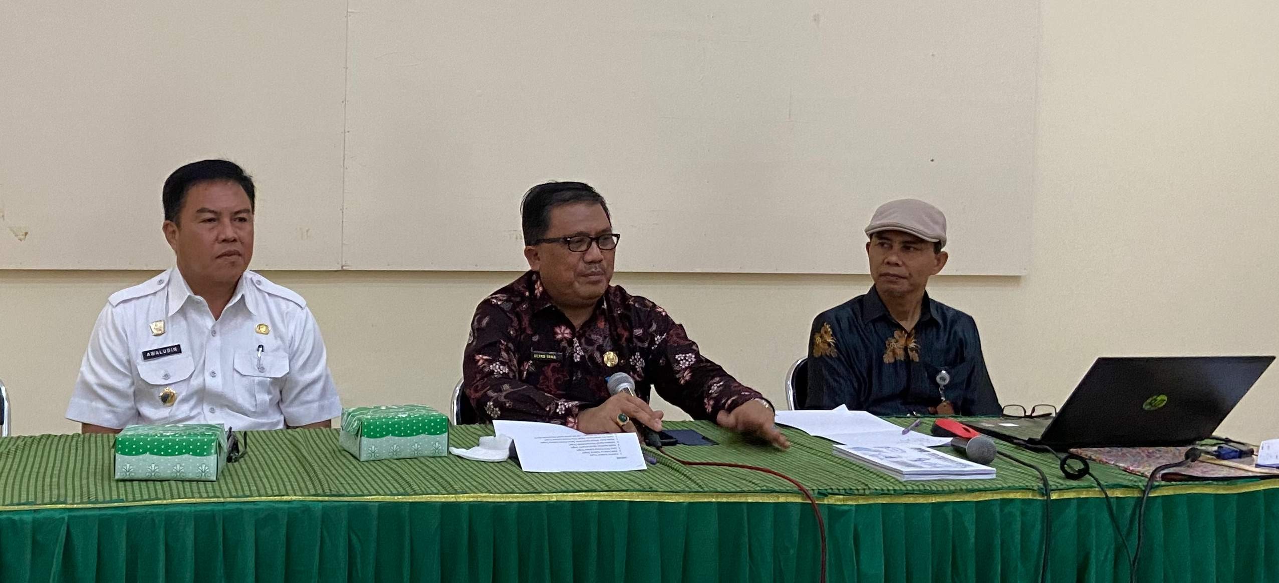 Kakanwil Pimpin Rapat Koordinasi Pemulangan Jemaah Haji Sulteng