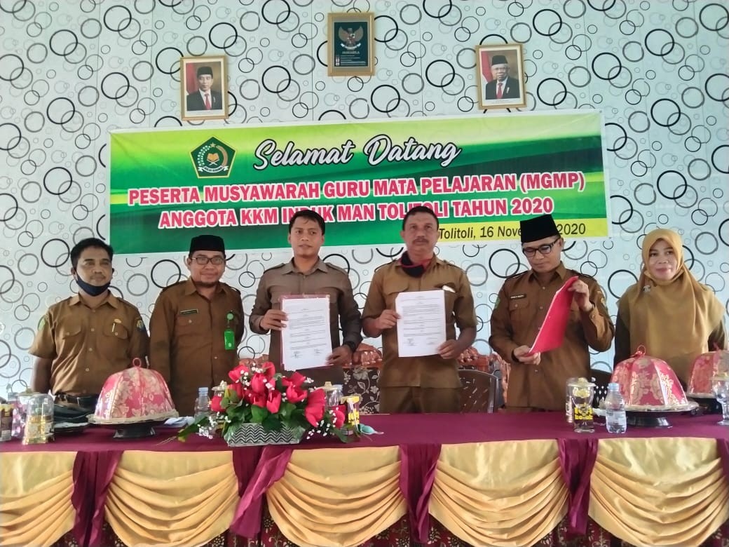 MAN Tolitoli Gelar  MGMP Bersama KKM Induk 