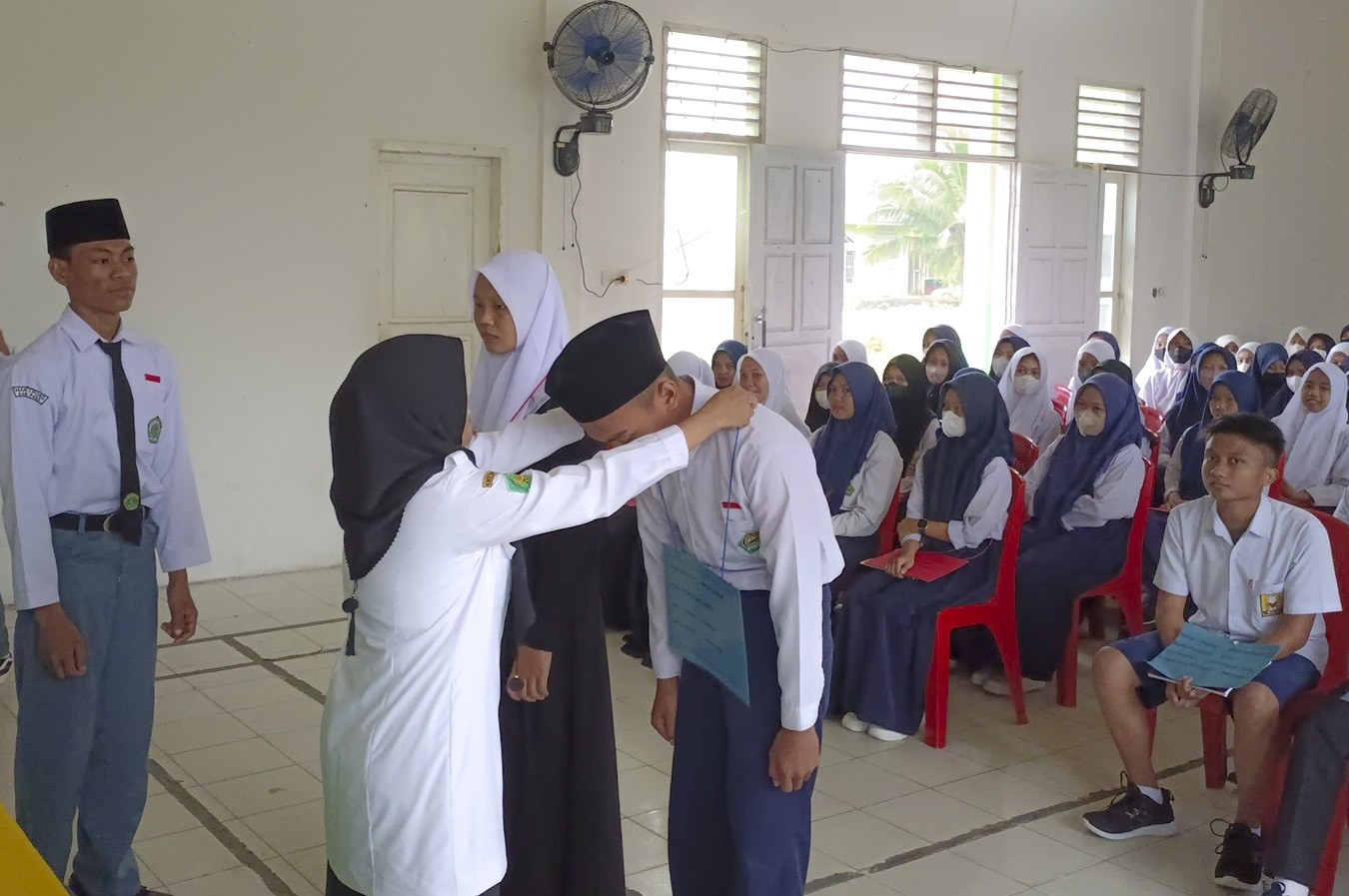 Bentuk Generasi yang Kompetitif, Inovasi dan Berakhlakul Karimah dengan MATSAMA