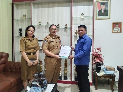 Kamad MTs Negeri 1 Tolitoli Tanda tangani MoU dengan Dinas Perpustakaan dan Kearsipan Sulawesi Tengah