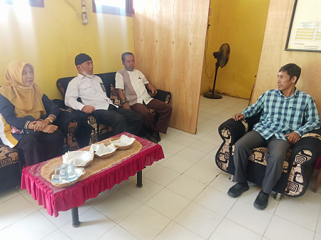Tim Monitoring MAN 2 Kota Palu Pantau Pelaksanaan Ujian Madrasah Anggota KKM