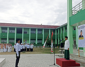 Upacara Peringatan Hari Santri Tahun 2022, Kamad  MAN 2 Kota Palu Sampaikan Sambutan Menteri Agama RI