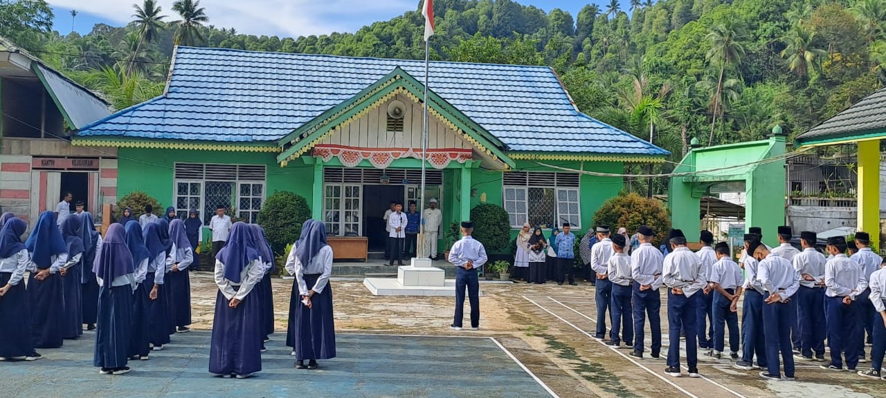 MTsN 2 Banggai Laut Pererat Silaturahim Melalui Class Meeting