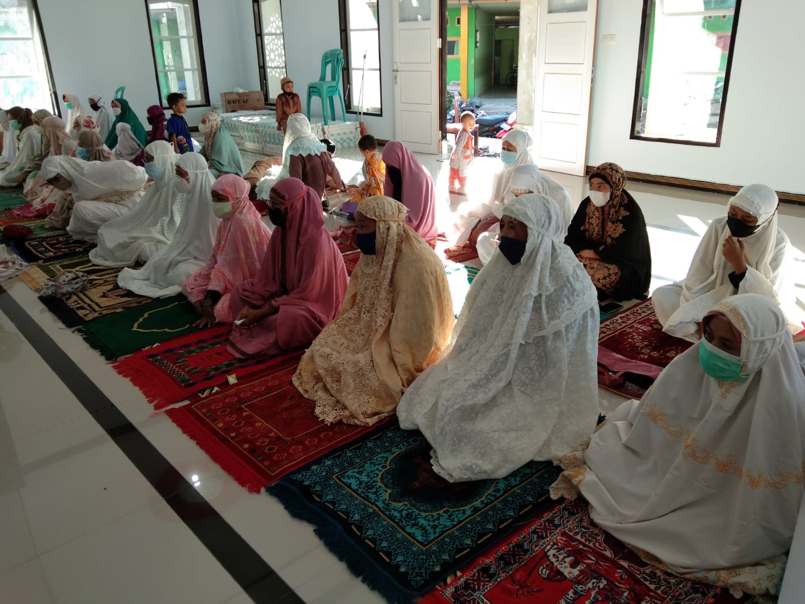 Kepala Madrasah Aliyah Negeri Tolitoli Meminta Warga Madrasah Untuk Disiplin Terapkan Prokes (5 M)