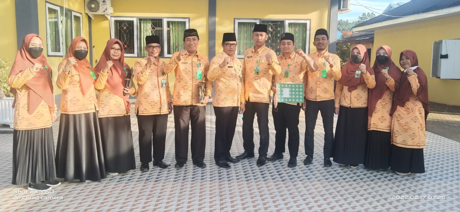 Penghormatan Bendera Merah Putih Menjadi Rutinitas ASN MAN Tolitoli Setiap Tanggal 17 