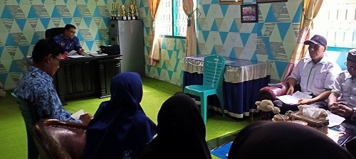 Sambut siswa Baru, Kamad MTs N 1 Tolitoli Evaluasi Tata Tertib Madrasah Bersama Tim Perumus
