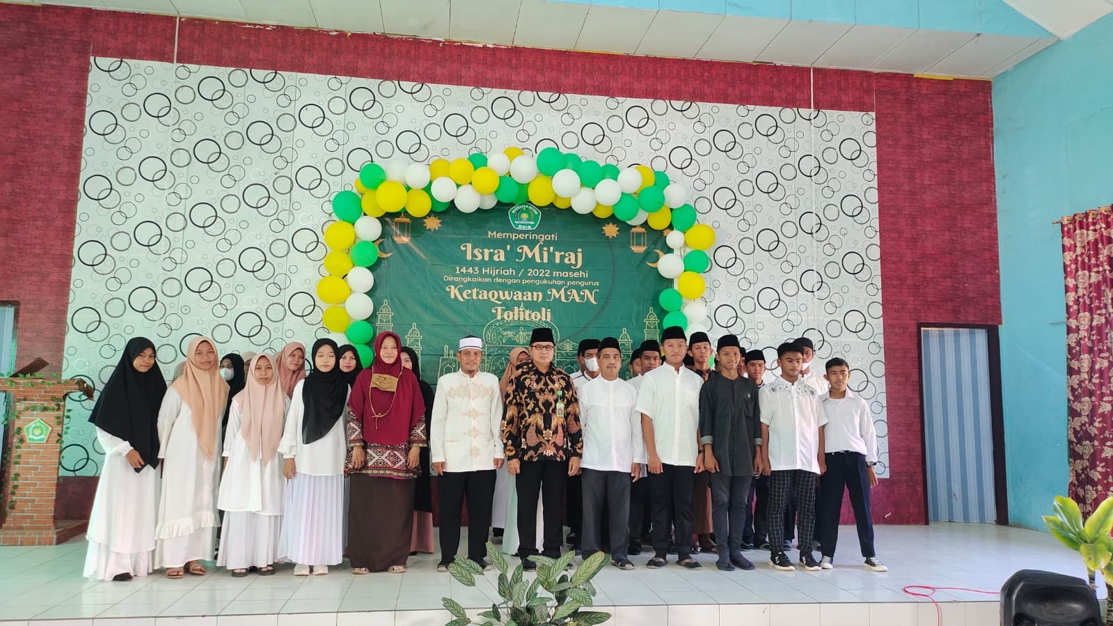 MAN Tolitoli Gelar Isra Mikraj dan Pengukuhan Pengurus Ketakwaan