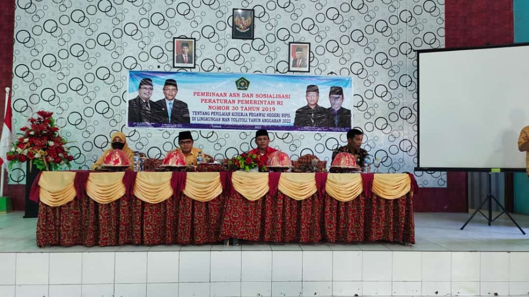 Pegawai MAN Tolitoli ikuti Pembinaan ASN dan Sosialisasi Penilaian Kinerja PNS 