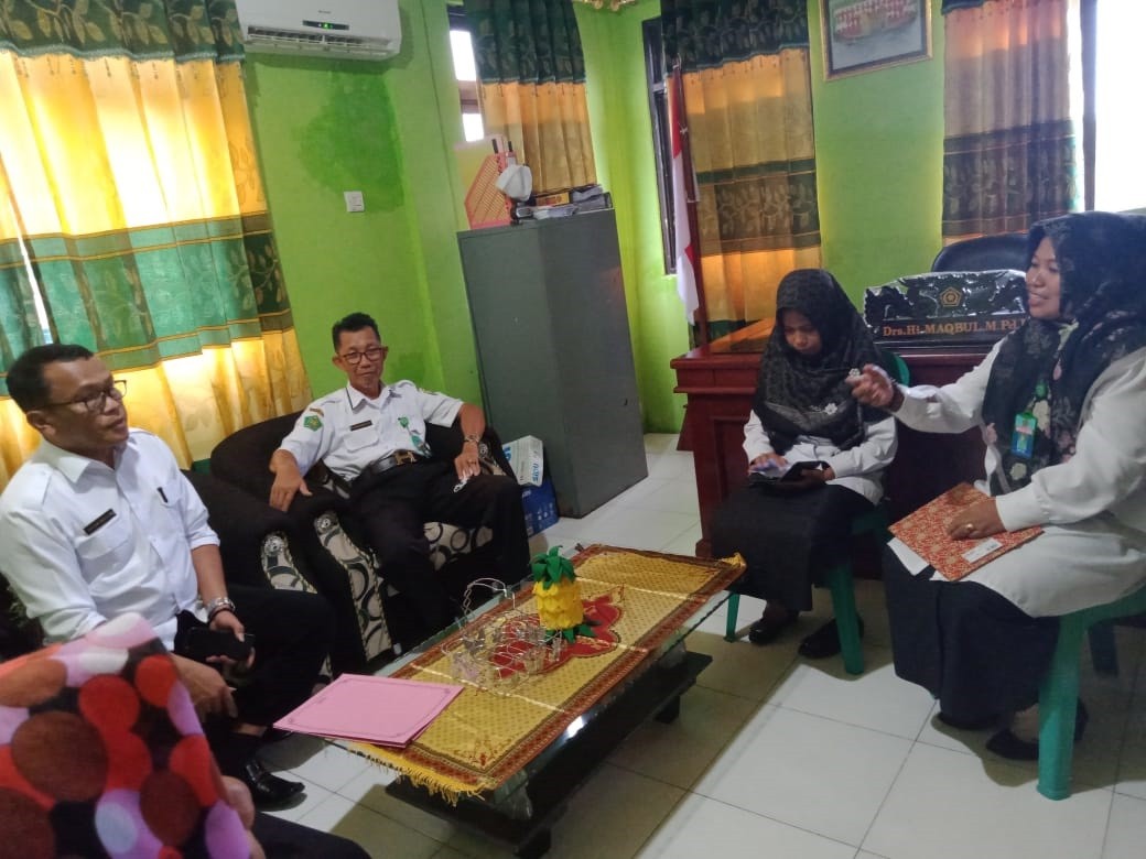  Kasi Penmad  Kunjungi  MI Negeri 1 Tolitoli Bahas PPDB  Tahun Pelajaran 2022/2023