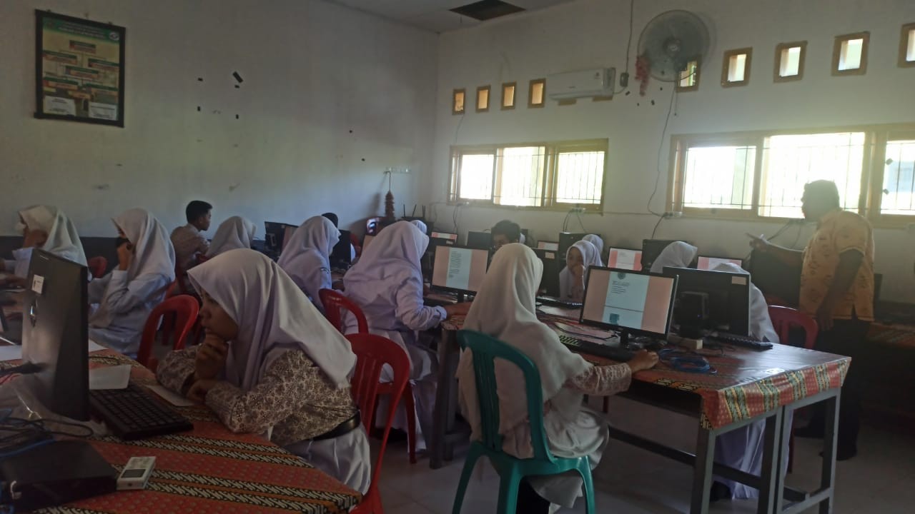 Siswa-Siswi MAN Tolitoli Mengikuti Kompetisi Sains Madrasah