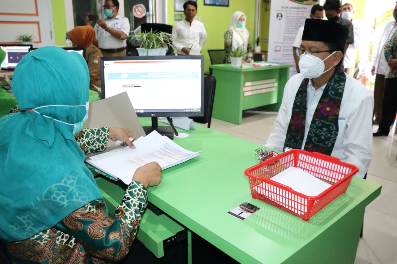 Resmikan PTSP MTsN 2 Palu, Kakanwil Sampaikan Hal Ini