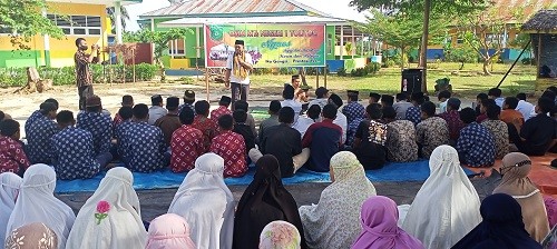 Kamad MTs Negeri 1 Tolitoli Launching Program NGAOS ( Ngaji on The street )