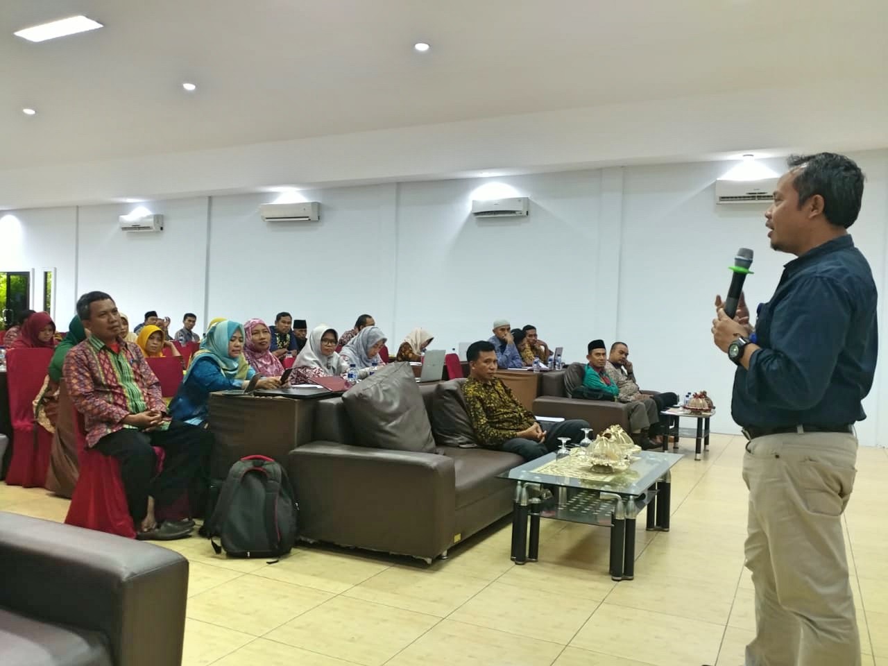 Gali Motivasi Menulis, Kemenag Sulteng Gelar Sosialisasi