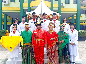Paskibra MAN 2 Kota Palu Sukses Tunaikan Tugas Sebagai Pasukan Pengibar Bendera pada Upacara HAB 77 di Kanwil Kemenag Provinsi Sulawesi Tengah 