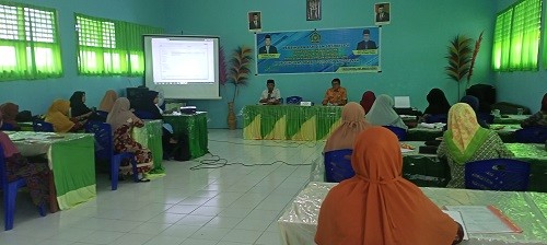 Pimpin Rapat Kenaikan,Kamad:Tiga Syarat Terpenuhi Siswa Dinyatakan Naik Kelas