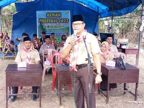 Kamad MTsN 1 Tolitoli Tutup Kemah Prestasi 2022