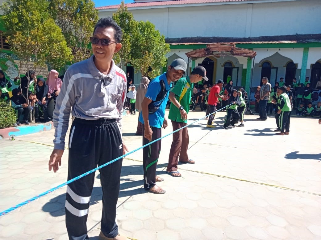 Dalam Rangka Memeriahkan HUT RI Ke-77 MI Negeri 1 Tolitoli Gelar beberapa Cabang Lomba