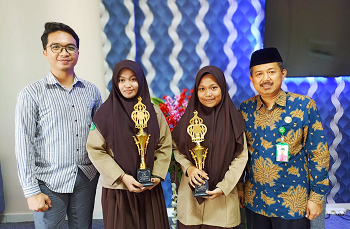 Komunitas Seni Fajar Timur MAN 2 Kota Palu Raih Dua Trofi Juara Dalam Gelar Seni Religi  