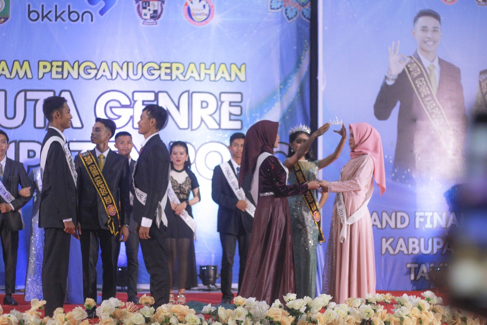 2 Siswa MAN 1 Poso Juara 2 Pada Malam Penganugrahan Duta GenRe 