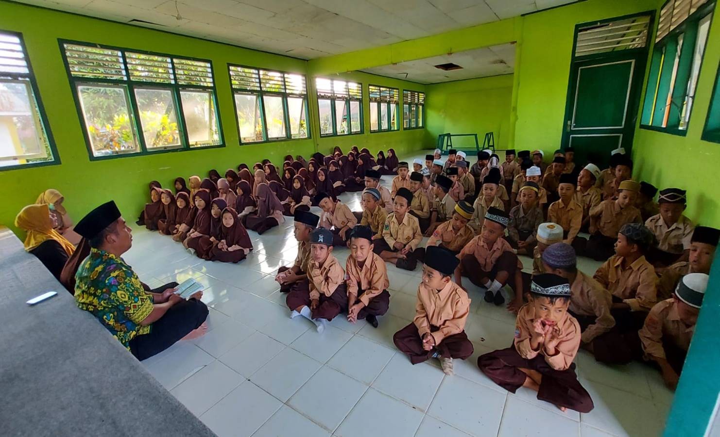 Agenda Rutin, MIN Morowali Utara Laksanakan Yasinan Dan Doa Bersama 